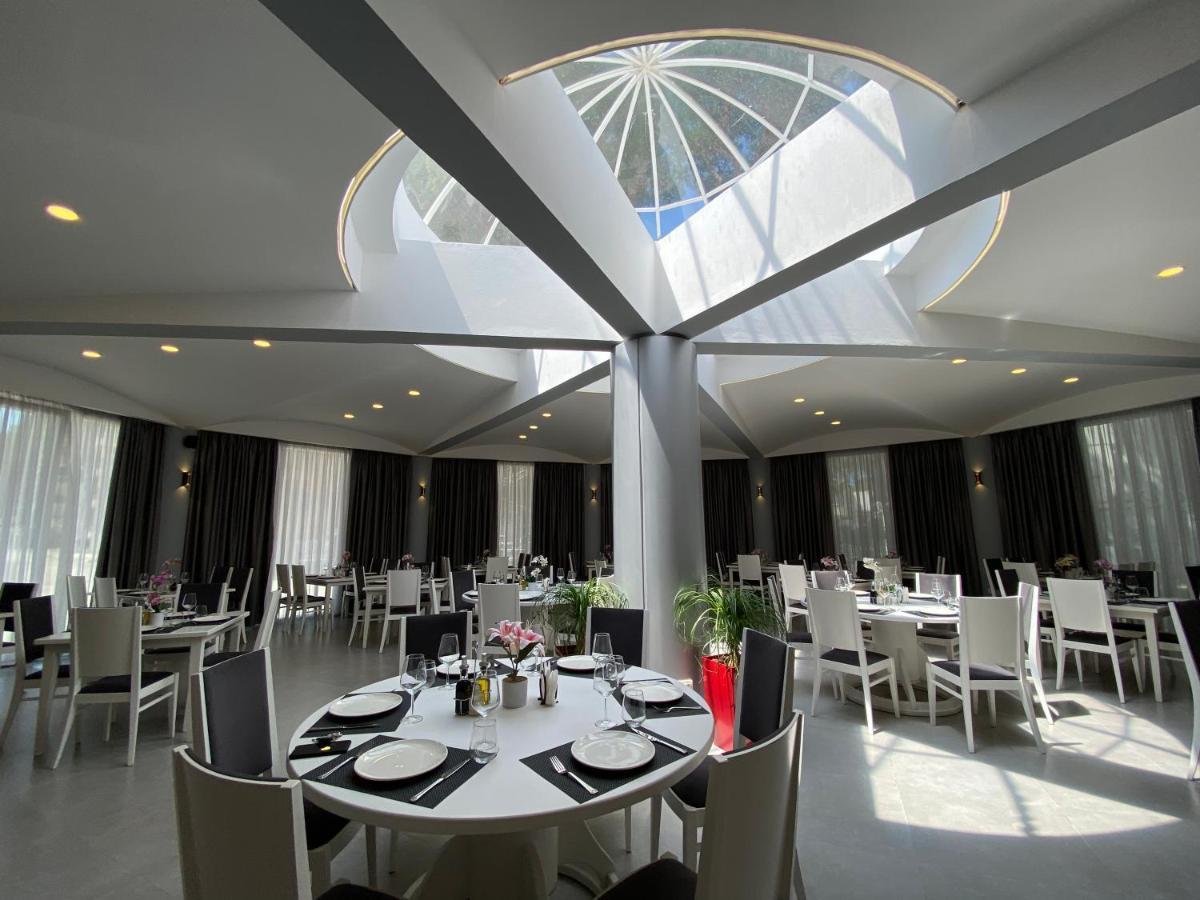 Atrium Deluxe Resort Golem  Exteriér fotografie